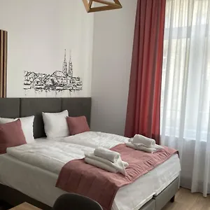  Apartment Aviendo Old Town