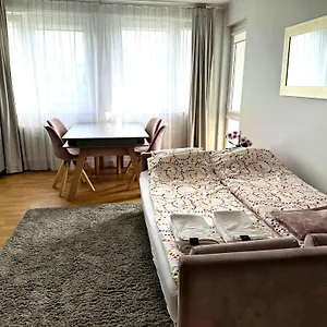 Apartament Mieszkanie 3 Pokojowe Dla Rodzin, Z Zabawkami, W Centrum Blisko Aquaparku, Wrocław